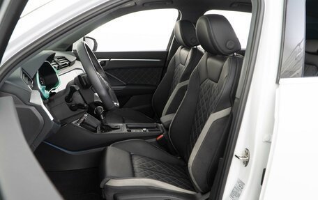 Audi Q3, 2024 год, 3 898 999 рублей, 12 фотография