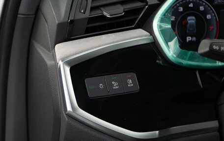 Audi Q3, 2024 год, 3 898 999 рублей, 21 фотография