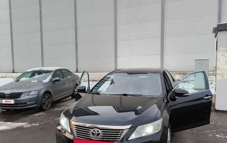 Toyota Camry, 2012 год, 1 700 000 рублей, 13 фотография