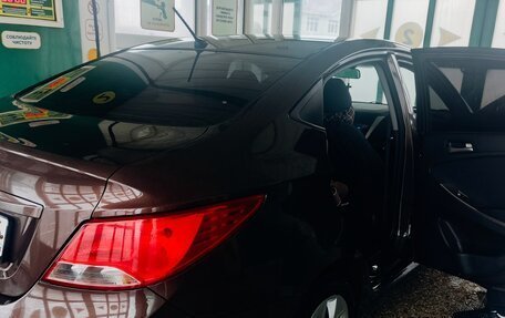 Hyundai Solaris II рестайлинг, 2016 год, 1 200 000 рублей, 4 фотография