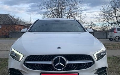 Mercedes-Benz A-Класс, 2019 год, 2 750 000 рублей, 1 фотография