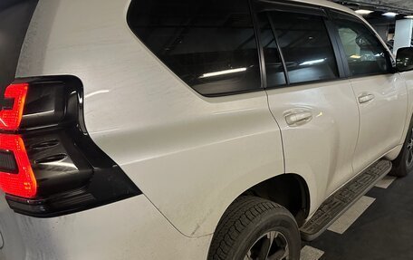 Toyota Land Cruiser Prado 150 рестайлинг 2, 2022 год, 8 500 000 рублей, 4 фотография