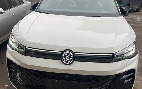 Volkswagen Tiguan, 2025 год, 4 800 000 рублей, 1 фотография
