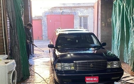 Toyota Crown, 1998 год, 650 000 рублей, 1 фотография