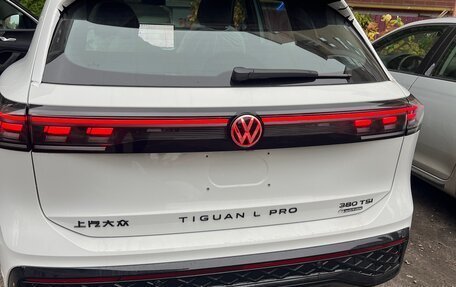 Volkswagen Tiguan, 2025 год, 4 800 000 рублей, 4 фотография