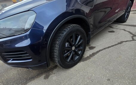 Volkswagen Touareg III, 2011 год, 2 100 000 рублей, 3 фотография