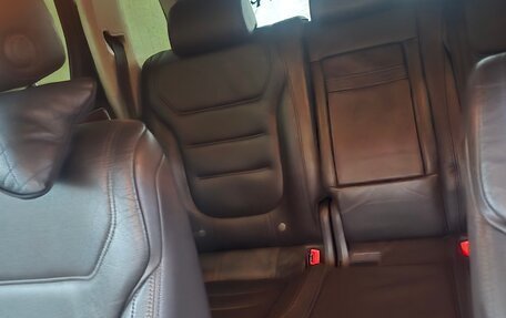 Volkswagen Touareg III, 2011 год, 2 100 000 рублей, 13 фотография