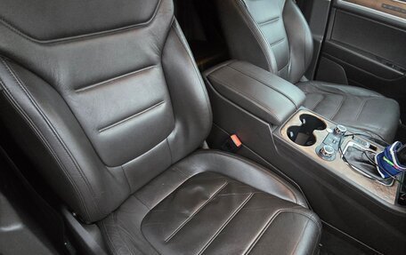 Volkswagen Touareg III, 2011 год, 2 100 000 рублей, 5 фотография