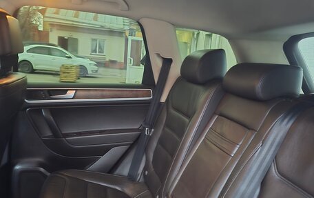 Volkswagen Touareg III, 2011 год, 2 100 000 рублей, 9 фотография