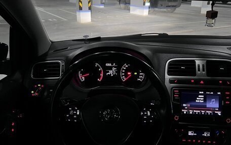 Volkswagen Polo VI (EU Market), 2018 год, 1 320 000 рублей, 2 фотография