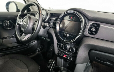 MINI Hatch, 2021 год, 2 490 000 рублей, 8 фотография