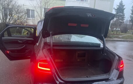 Audi A8, 2012 год, 1 800 000 рублей, 8 фотография