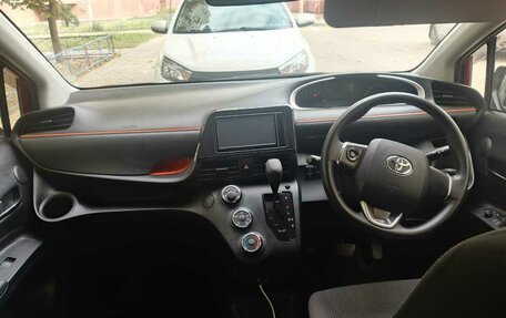 Toyota Sienta II, 2019 год, 1 490 000 рублей, 8 фотография