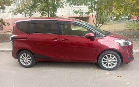 Toyota Sienta II, 2019 год, 1 490 000 рублей, 2 фотография