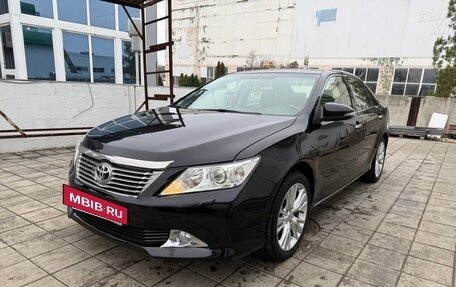Toyota Camry, 2011 год, 1 830 000 рублей, 3 фотография