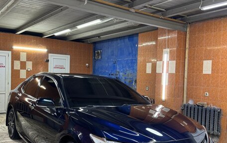 Toyota Camry, 2020 год, 2 250 000 рублей, 3 фотография