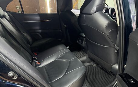 Toyota Camry, 2020 год, 2 250 000 рублей, 9 фотография