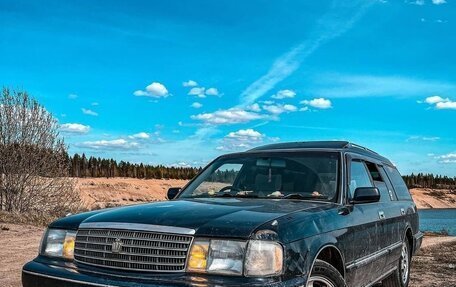 Toyota Crown, 1998 год, 650 000 рублей, 2 фотография