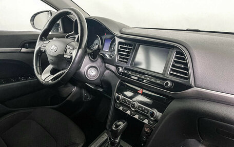 Hyundai Elantra VI рестайлинг, 2019 год, 1 648 000 рублей, 9 фотография