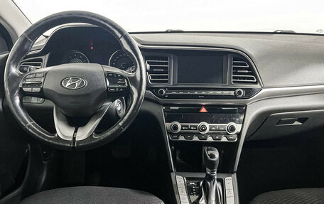 Hyundai Elantra VI рестайлинг, 2019 год, 1 648 000 рублей, 12 фотография