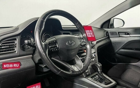 Hyundai Elantra VI рестайлинг, 2019 год, 1 648 000 рублей, 13 фотография