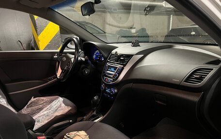 Hyundai Solaris II рестайлинг, 2016 год, 970 000 рублей, 11 фотография