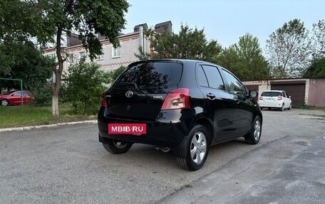 Toyota Yaris III рестайлинг, 2008 год, 780 000 рублей, 4 фотография