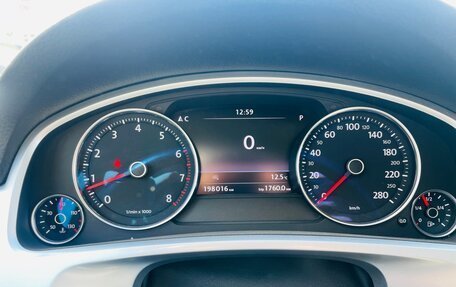 Volkswagen Touareg III, 2013 год, 1 900 000 рублей, 6 фотография