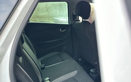 Renault Kaptur I рестайлинг, 2017 год, 1 400 000 рублей, 22 фотография