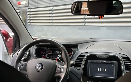 Renault Kaptur I рестайлинг, 2017 год, 1 400 000 рублей, 32 фотография