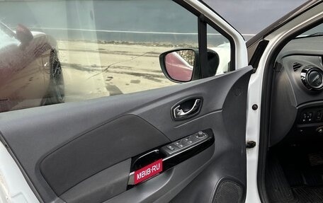 Renault Kaptur I рестайлинг, 2017 год, 1 400 000 рублей, 28 фотография