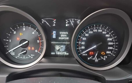 Toyota Land Cruiser 200, 2013 год, 3 200 000 рублей, 13 фотография