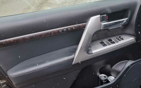 Toyota Land Cruiser 200, 2013 год, 3 200 000 рублей, 6 фотография