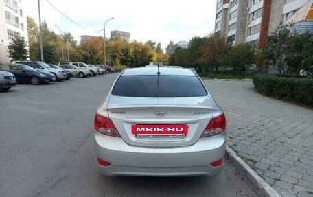 Hyundai Solaris II рестайлинг, 2013 год, 700 000 рублей, 6 фотография