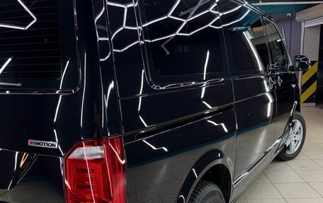 Volkswagen Caravelle T6 рестайлинг, 2019 год, 5 700 000 рублей, 6 фотография