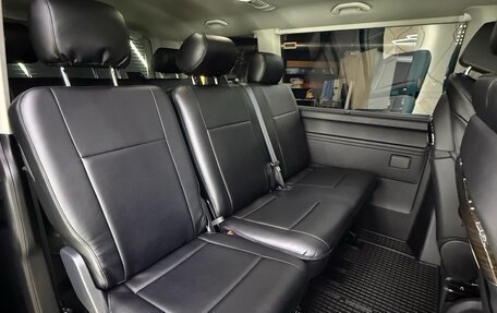 Volkswagen Caravelle T6 рестайлинг, 2019 год, 5 700 000 рублей, 19 фотография