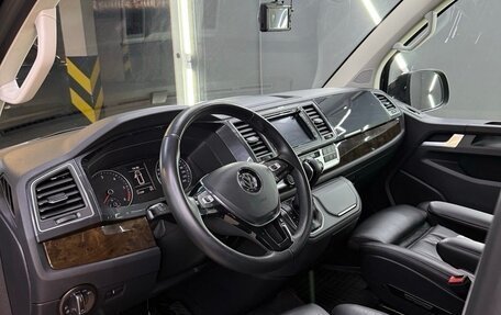 Volkswagen Caravelle T6 рестайлинг, 2019 год, 5 700 000 рублей, 22 фотография