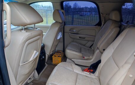 Cadillac Escalade III, 2007 год, 700 000 рублей, 17 фотография