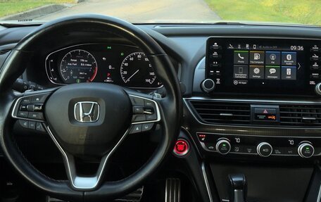 Honda Accord IX рестайлинг, 2020 год, 2 600 000 рублей, 14 фотография