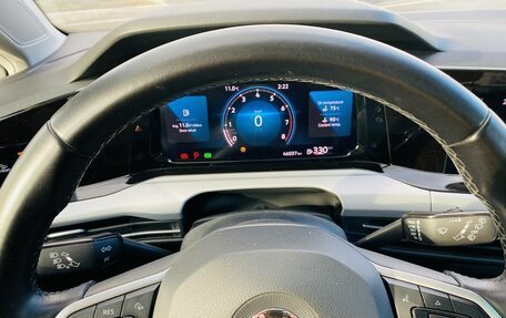 Volkswagen Golf VIII, 2021 год, 2 480 000 рублей, 17 фотография