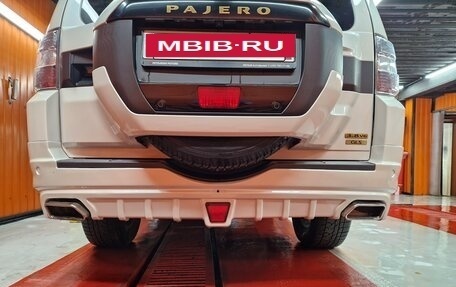 Mitsubishi Pajero IV, 2019 год, 5 200 000 рублей, 11 фотография