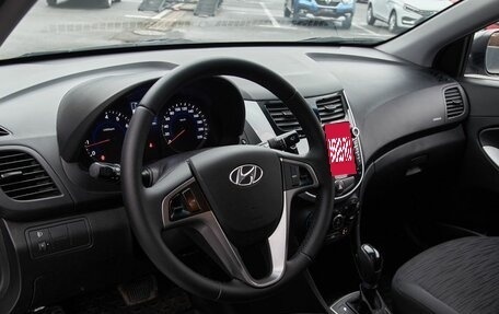 Hyundai Solaris II рестайлинг, 2014 год, 865 000 рублей, 10 фотография