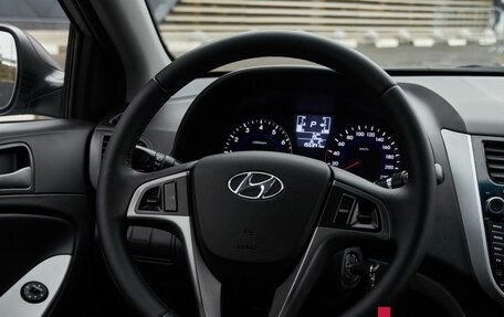 Hyundai Solaris II рестайлинг, 2014 год, 865 000 рублей, 14 фотография