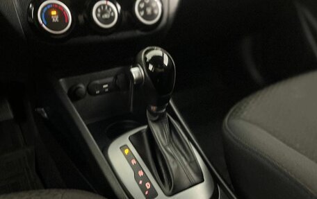 KIA Rio III рестайлинг, 2015 год, 1 040 000 рублей, 23 фотография