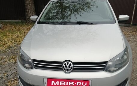 Volkswagen Polo VI (EU Market), 2011 год, 695 000 рублей, 1 фотография