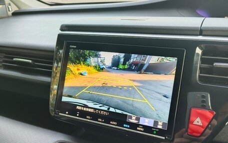 Honda Stepwgn IV, 2018 год, 2 500 000 рублей, 3 фотография