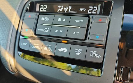 Honda Stepwgn IV, 2018 год, 2 500 000 рублей, 12 фотография