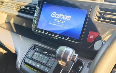 Honda Stepwgn IV, 2018 год, 2 500 000 рублей, 15 фотография