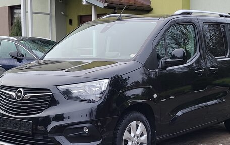 Opel Combo E, 2020 год, 1 999 000 рублей, 3 фотография