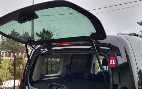 Opel Combo E, 2020 год, 1 999 000 рублей, 24 фотография